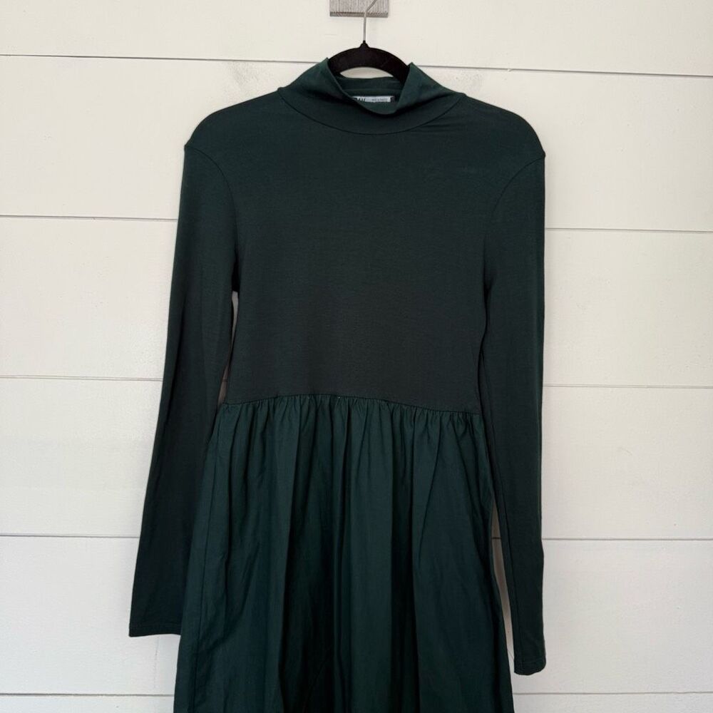 Zara Women’s Medium Green Turtleneck Midi Dress